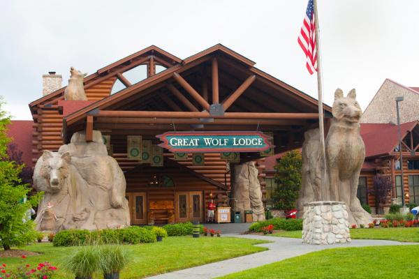 A la foto es mostra l'objecte Great Wolf Lodge Williamsburg situat a la ciutat de Croaker.