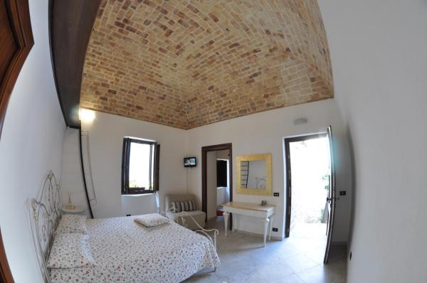 Nella foto è visibile l'oggetto Residenza Lastene situato nella città di Deliceto.