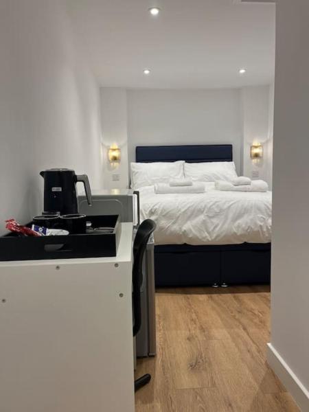 Novanik Studio Apartment - Milton Keynes