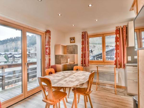 A la foto es mostra l'objecte Duplex au cœur des Gets, 3 chambres, balcon, face télécabine du Mont Chéry, 6 pers - FR-1-685-78 situat a la ciutat de Les Gets.