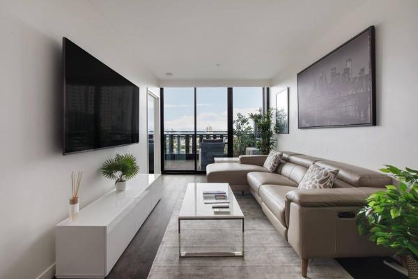 The Clarke - Sophisticated Southbank Living - St Kilda