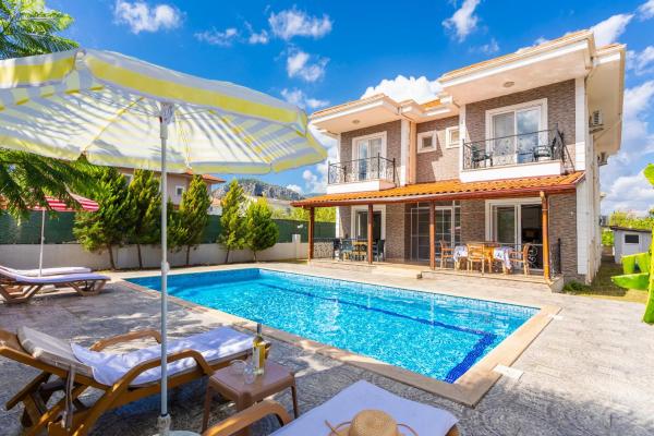 På bildet vises objektet Villa Magnolia som ligger i byen Dalyan.