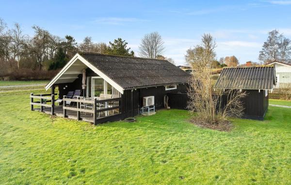 Nella foto è visibile l'oggetto 3 Bedroom Nice Home In Hejls situato nella città di Hejlsminde.