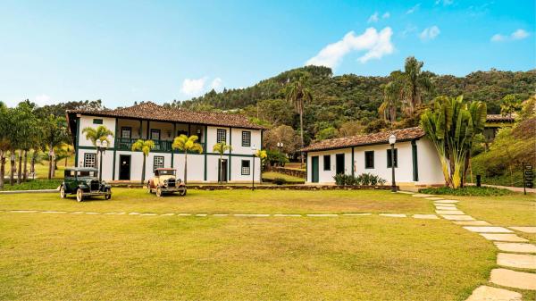 写真にはAlvinópolis市にあるFazenda Borgesが写っています。