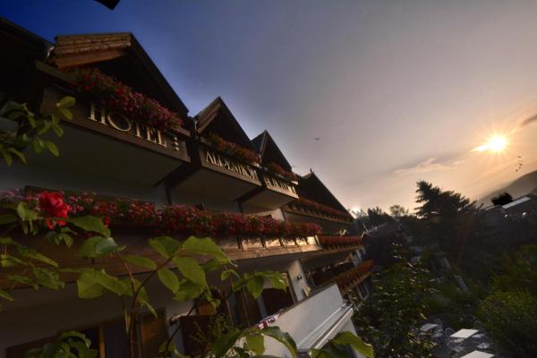 A la foto es mostra l'objecte Hotel Alpenhof situat a la ciutat de Ultimo.