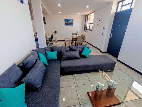 The photo shows the Departamento Nuevo Suite Máster located in the city of Aguascalientes.