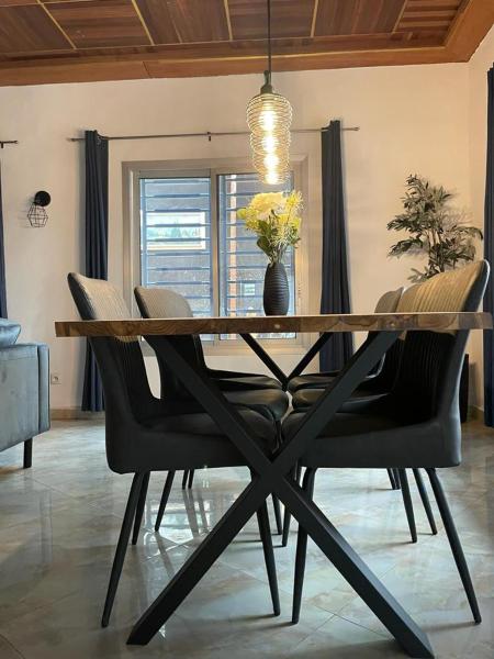 Foto 6: Mado Coliving - Studio Appart, Chambre coin cuisine, Chambre