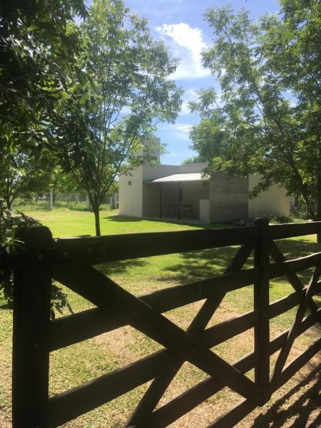 På billedet ses objektet Los Alamos beliggende i byen Larroque.