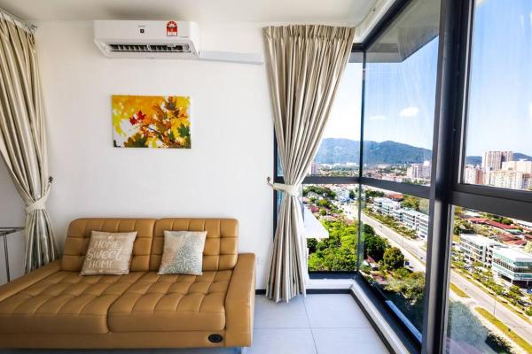 Urban Suites 2br Family Setting #19 - George Town
