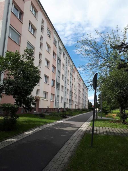 Nella foto è visibile l'oggetto Nordstraße 4 - Ferienwohnung für 2 Personen in Neukieritzsch situato nella città di Lucka.