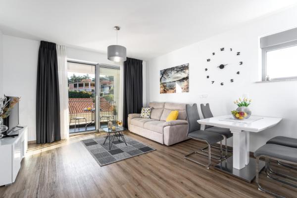 Na fotografii je vidět objekt Apartment Filip Premium nacházející se ve městě Vrsar.