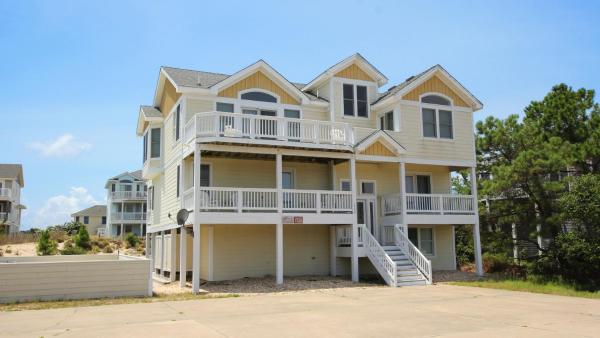 A la foto es mostra l'objecte Oceanside, Dogs Welcome, Private Pool, WC1068, Dune the Wave situat a la ciutat de Corolla.