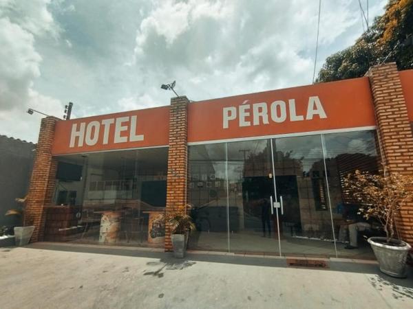 Na zdjęciu widoczny jest obiekt Hotel Perola Ltda położony w mieście Cuiabá.