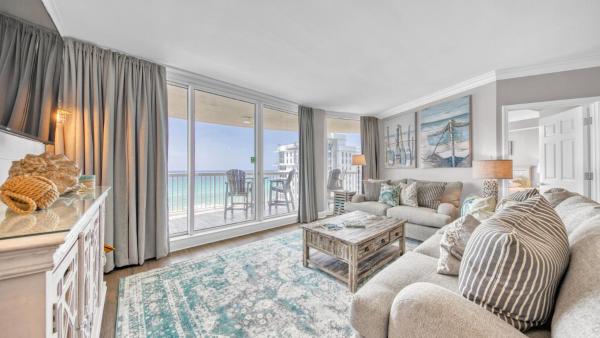 St Maarten 907 A Newly Renovated Luxury Beach Front 3 Bedroom 9th Floor Private Elevator - Destin, FL