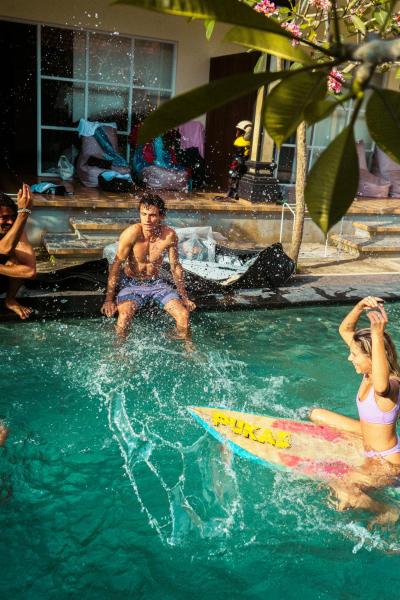 Lotide Surf Camp Uluwatu - Uluwatu