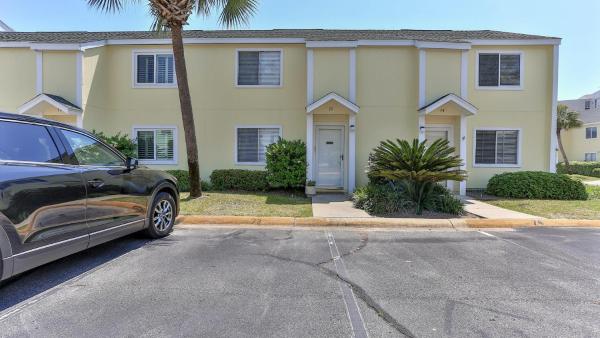 Southbay By The Gulf 73 An Updated Townhome Just Steps From The Beach A Family Friendly Destin Vacation - Destin, FL