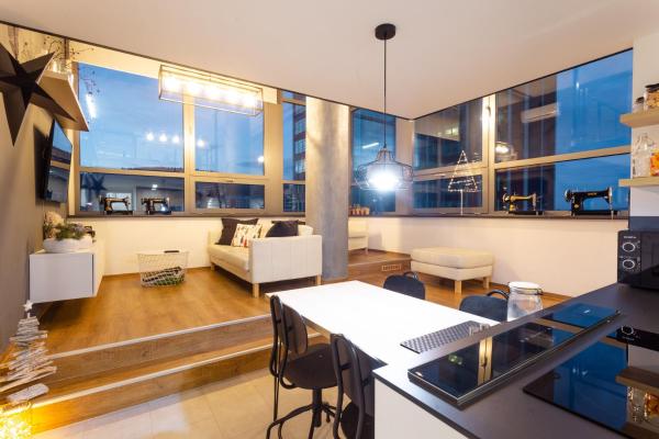 Φωτογραφία 4: View Skyscraper Bata - loft XL