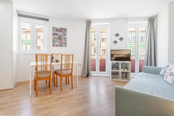 Host Wise - Flat w Free Private Parking - Bright & Cozy, Porto