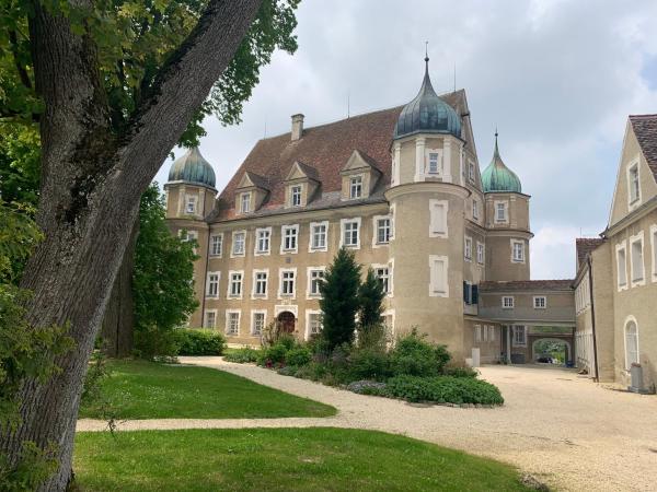 A la foto es mostra l'objecte Haus Anna - Schloss Hürbel situat a la ciutat de Maselheim.