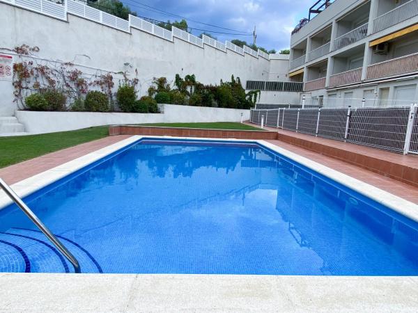 Apartamento Acogedor Y Moderno Cerca De La Playa Con Piscina Comunitaria, Parking Y Wifi - Es-228-173 - Llançà