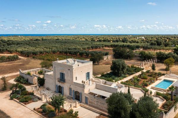 A la foto es mostra l'objecte Masseria Bensistà situat a la ciutat de Ostuni.