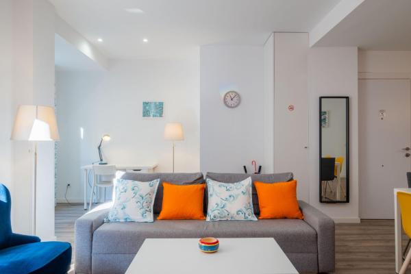 Bild 8: Spacious & Clean Apartment in Quiet Area