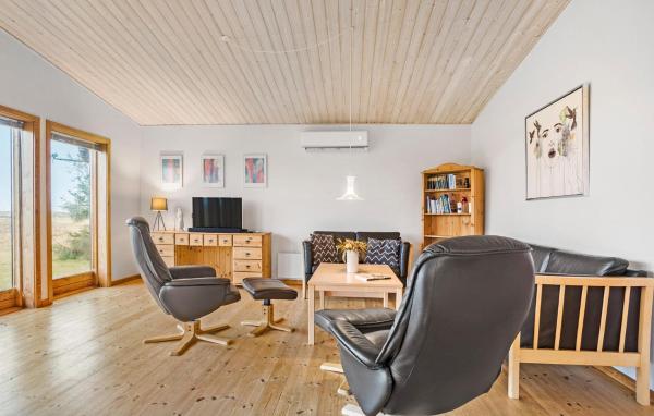 På billedet ses objektet 3 Bedroom Lovely Home In Thyholm beliggende i byen Thyholm.