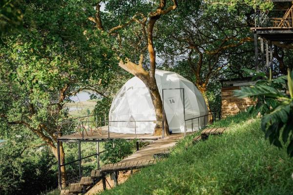Nella foto è visibile l'oggetto Tropical eglamping situato nella città di Xóm Ðốt Ðó.