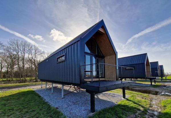 Wad & Loft unieke paalwoning vlakbij de Waddenzee