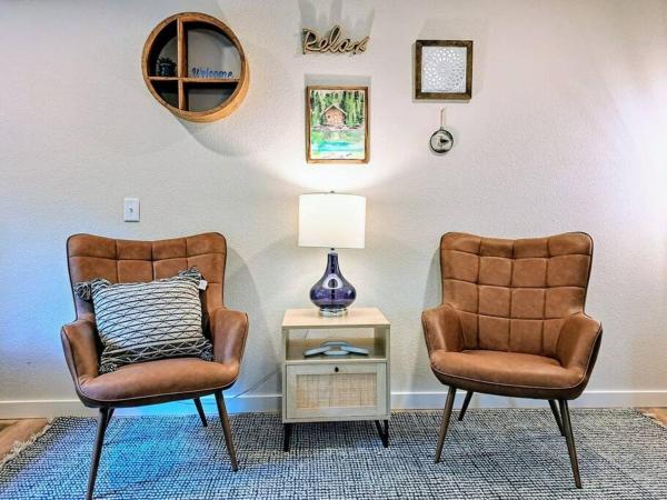 The photo shows the Timber Point Villa #5 The Sneaky Tiki located in the city of Branson.