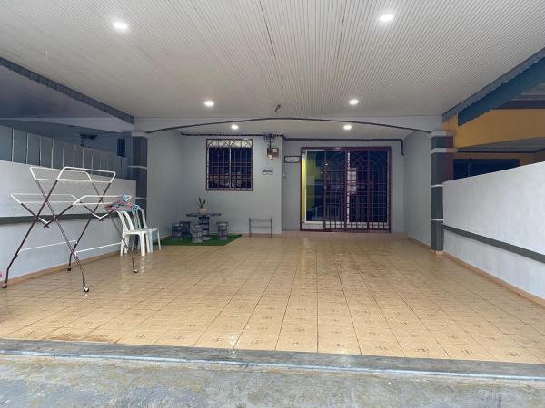 Na fotografii je vidět objekt PJM HILL VIEW HOMESTAY nacházející se ve městě Ipoh.
