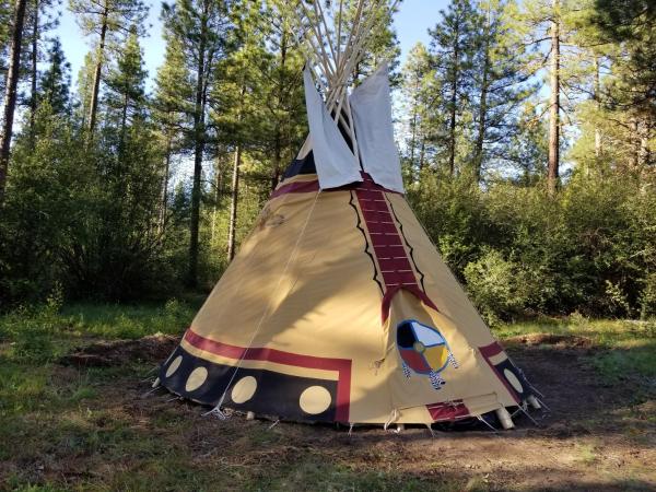 På billedet ses objektet Heartline Ranch, LLC beliggende i byen Fort Klamath.
