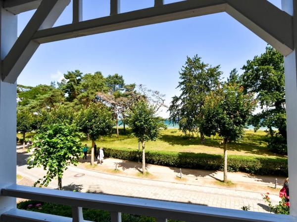 A la foto es mostra l'objecte Ferienwohnung 16 im Seeschloss Binz - mit Meerblick situat a la ciutat de Binz.