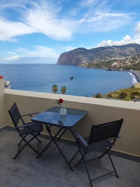 A la foto es mostra l'objecte Penthouse Formosa Sunset and Beach situat a la ciutat de Funchal.