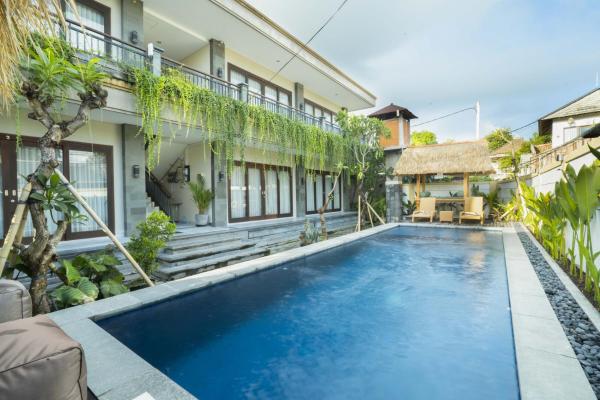 På billedet ses objektet Sleepwell Seminyak beliggende i byen Seminyak.