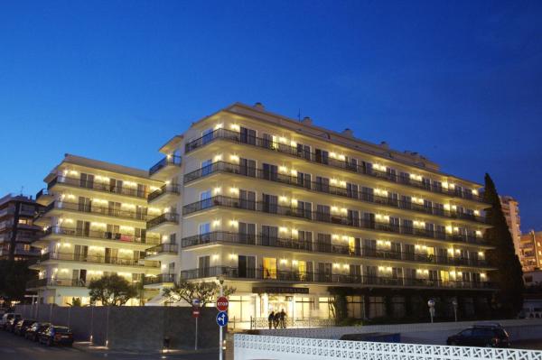 A la foto es mostra l'objecte Terramar situat a la ciutat de Calella.