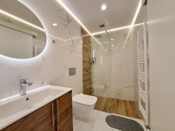 A la foto es mostra l'objecte Luxury Suite Patras (2) situat a la ciutat de Patra.