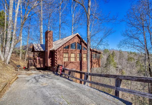 Foto 7: A Trinity View , Relax & Unwind Cabin with Games, Hot Tub & Plenty of Space