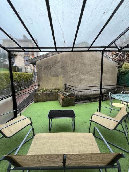 A la foto es mostra l'objecte Appartement Terrasse Garage chez Léo et Eliott situat a la ciutat de Naucelles.