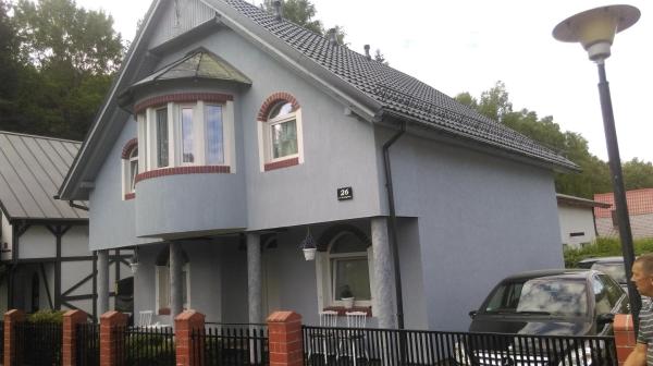 På billedet ses objektet Dom Lidia beliggende i byen Poddąbie.