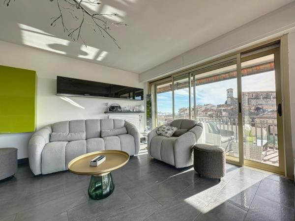 A la foto es mostra l'objecte AGENCIA appartement 2 chambres au Suquet situat a la ciutat de Canes.
