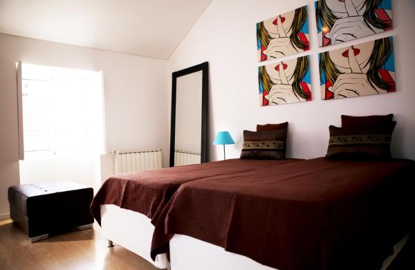 Bild 2: Triplex with Garage - Praça das Flores