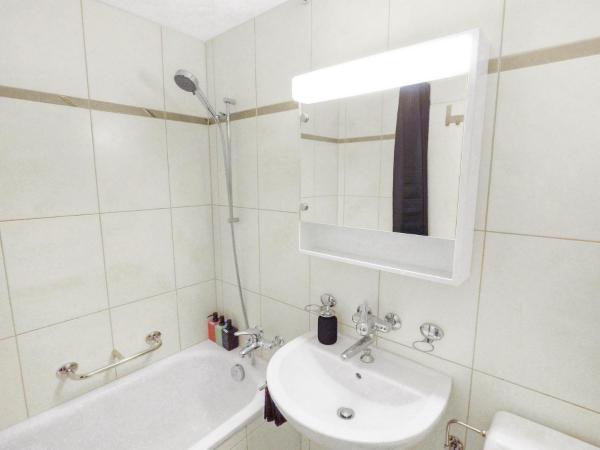 Фотография 9: ARISER - Zug Lake View Business Apartment
