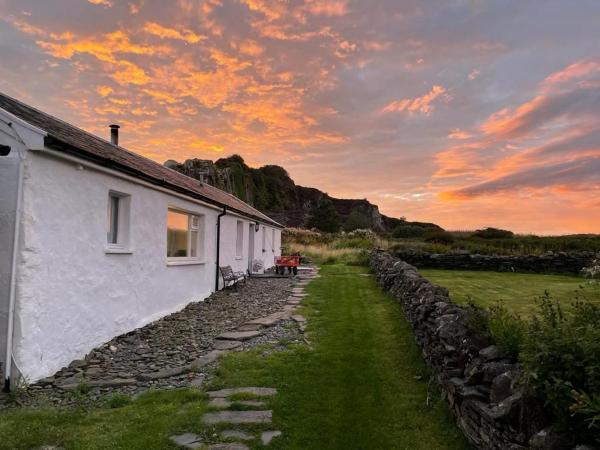 A la foto es mostra l'objecte Easdale Cottage situat a la ciutat de Cullipool.