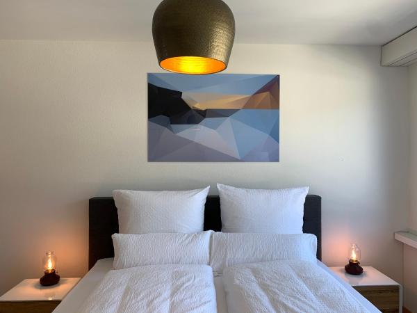 Foto 2: ARISER - Zug Mountain View Business Apartment
