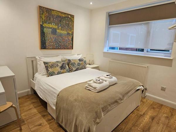 På billedet ses objektet Neon Heights 2 bed Luton town centre beliggende i byen Luton.