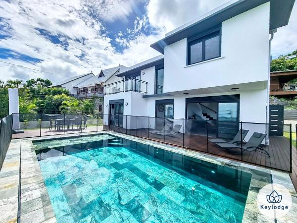 Na zdjęciu widoczny jest obiekt Villa One - avec piscine - 127m2 - Saint-Paul położony w mieście Bernica-les Bas.