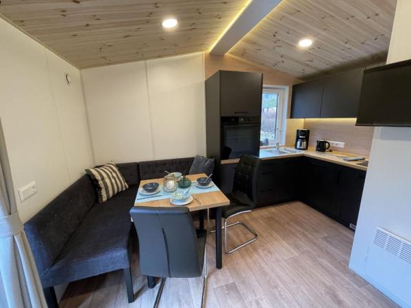 På billedet ses objektet Holiday Home Tiny Haus Soul & Lake by Interhome beliggende i byen Wemding.