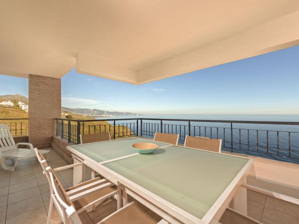 写真にはトロクス市にあるApartment Sea Amazing by Interhomeが写っています。