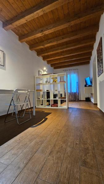 A la foto es mostra l'objecte LuMilo House situat a la ciutat de Palerm.
